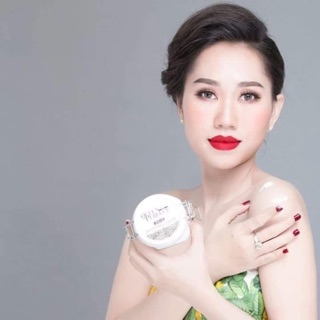 Lotion trắng da body queen perfect