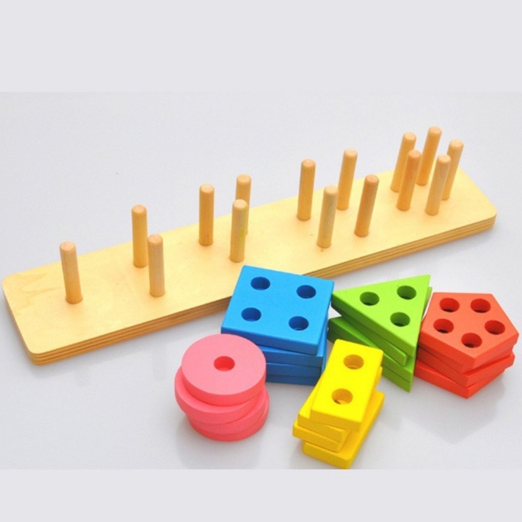 Giáo Cụ Montessori Bộ 5 Cọc Thả Hình Khối 3D