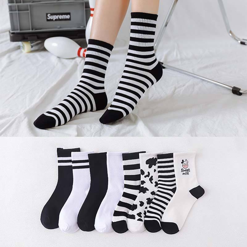 1 đôi vớ dài ngang bắp chân họa tiết sọc trắng đen thời trang xuân thu cho nữ