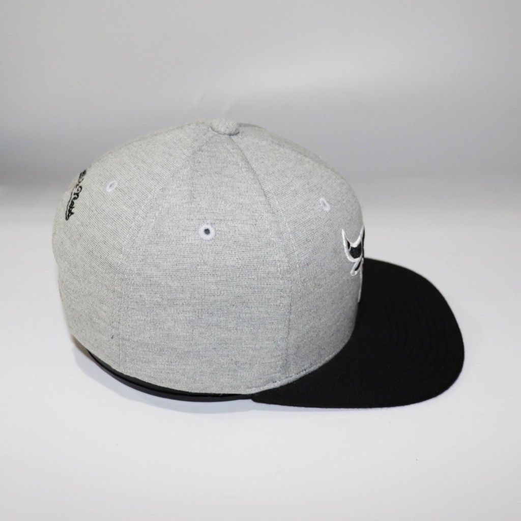 Nón NHS Snapback Bulls Xám Ngầu BULL011.
