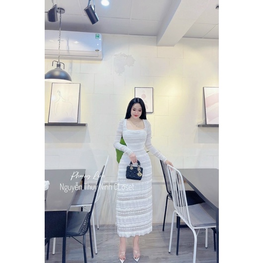 Váy ren body cổ vuông