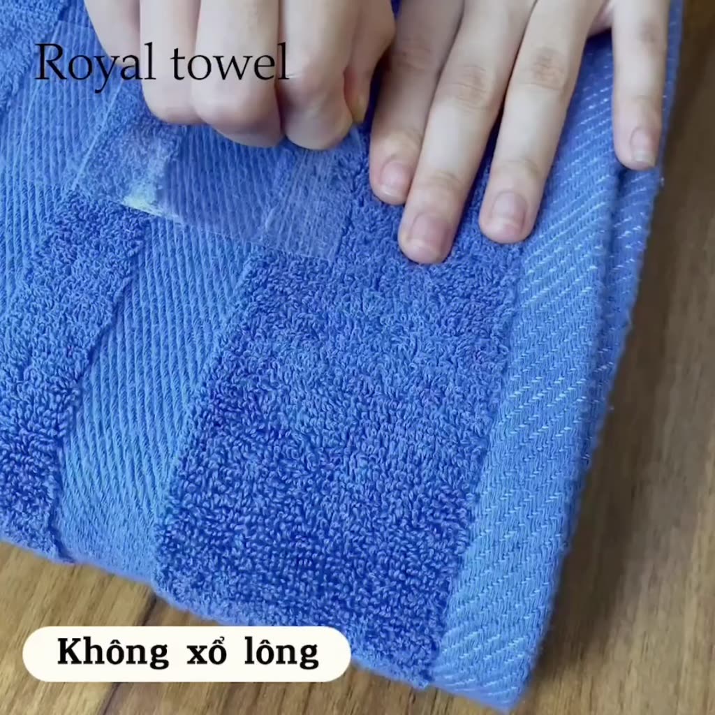 Khăn tắm Royal 70x140cm với sợi bông cotton dày thấm hút tốt, không đổ lông, không ra màu | BigBuy360 - bigbuy360.vn