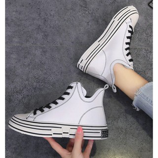 Martin boot nữ b56/ boot da mềm/ 4cm/ hoạ tiết trần chỉ/ đen trắng