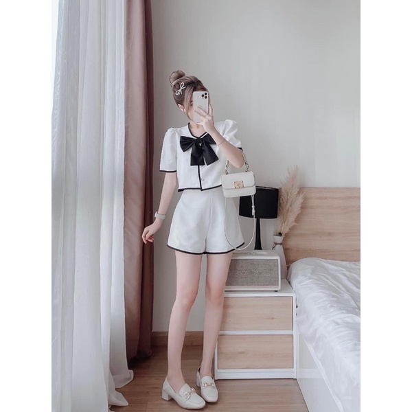 Set áo croptop cổ vuông phối quần đùi