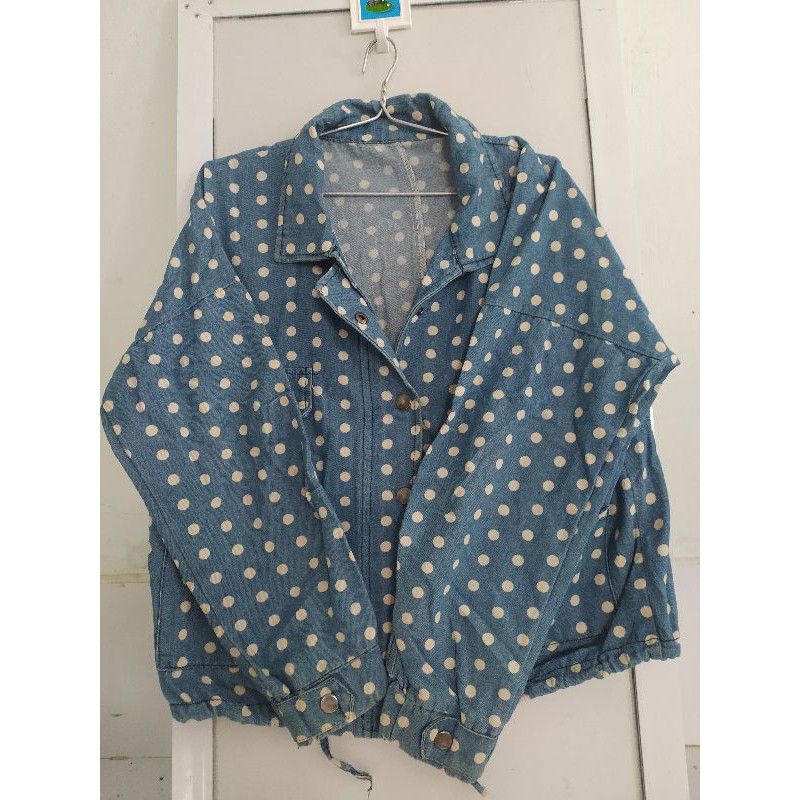 Áo khoác jean chấm bi < 60kg