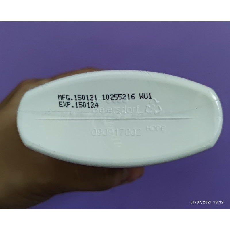 Sữa rửa mặt Eucerin pH5 Facial Cleanser 400ml cho da nhạy cảm