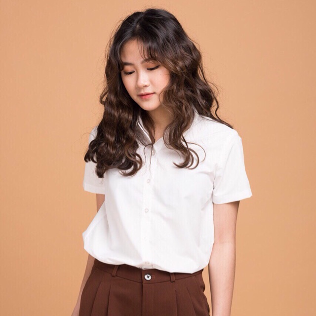 Áo sơ mi trắng