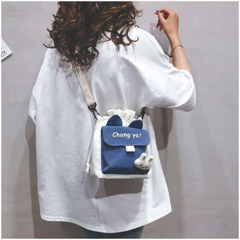 Túi Đeo Chéo Vải Canvas Cỡ Lớn Họa Tiết Hoạt Hình Dễ Thương Thời Trang Cho Nữ