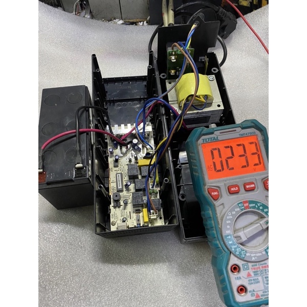 Bộ lưu điện UPS Eaton 5L 650VA USB