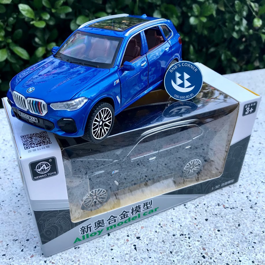 Mô hình xe BMW X5 M Performance tỷ lệ 1:32