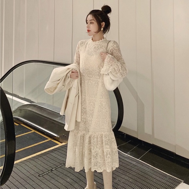 Váy ren đuôi cá dài