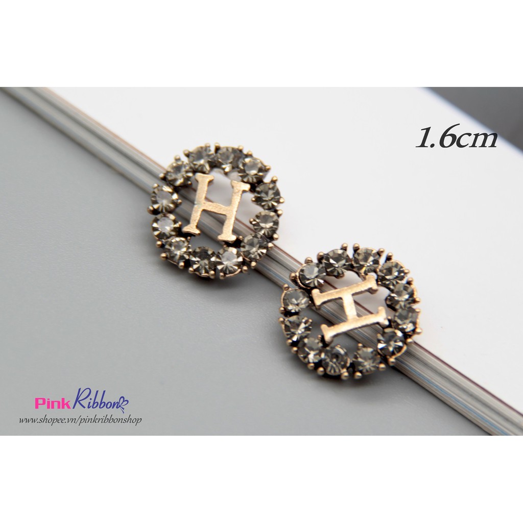Charm Khoen đá ghi chữ H biểu tượng