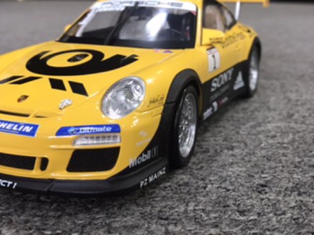 Mô hình  PORSCHE 911 GT3 CUP  - Tỉ lệ : 1:18  - Hãng sản xuất : Welly bản đặc biệt