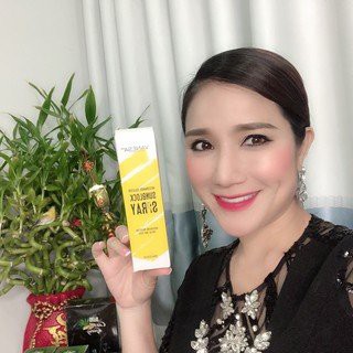 [ Combo ] 2 Kem Xịt Chống Nắng Vanesa Beauty ( Tặng 01 Chì Kẻ Mày The Face Shop / 02 Mặt Nạ Ong Chúa ) | BigBuy360 - bigbuy360.vn