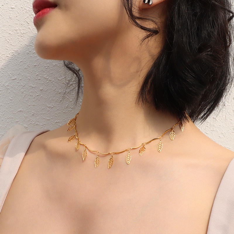 Dây Chuyền Lá Tua Rua Titan Ko Han Rỉ TT 3967