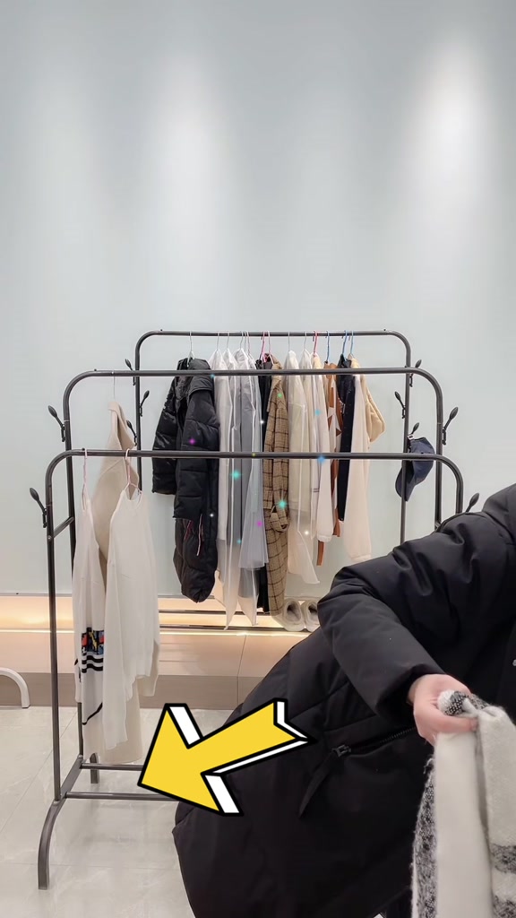 Giá Treo Quần Áo YTC Có Bánh Xe