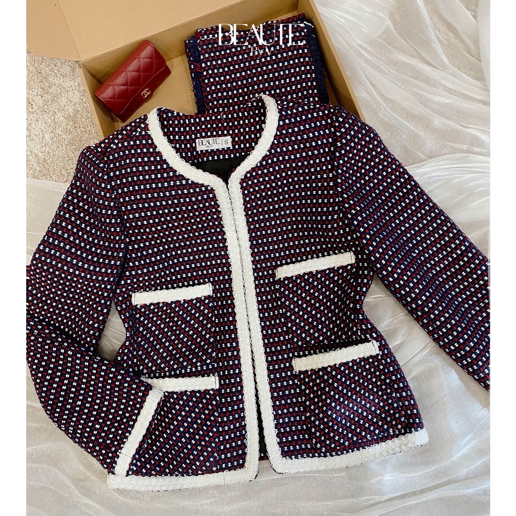 BEAUTEBYV - Áo khoác tweed màu xanh than pha đỏ viền ren trắng trang trí Havie