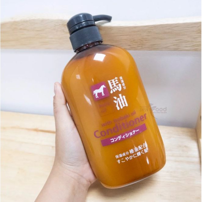 [600ml] Dầu Xả Chiết Xuất Từ Dầu Ngựa Cosme Station Horse Oil With Tsubaki Oil Conditioner