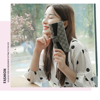 Ví cầm tay VI033