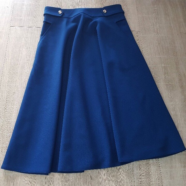 Chân váy xoè công sở