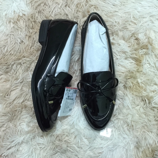 TRẢ ORDER GIÀY FLAT PULL AND BEAR