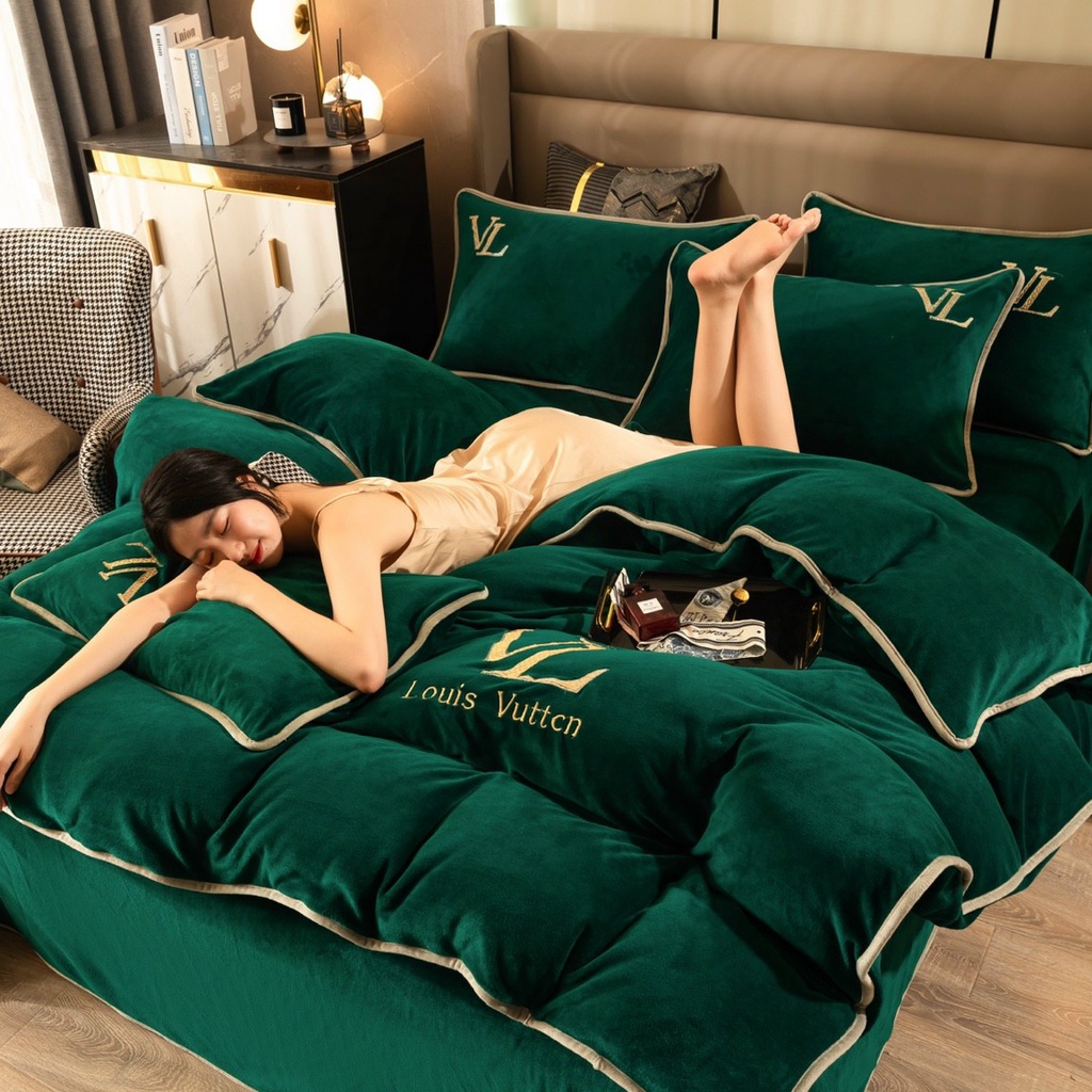 Bộ chăn ga gối nỉ nhung LV, set 4 món vỏ chăn ga và vỏ gối nỉ nhung thêu thương hiệu cao cấp