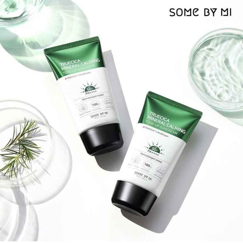 Kem chống nắng Truecica Mineral 100 Calming Suncream Some by mi