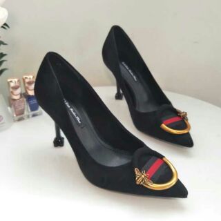 Giày cao gót con ong size 40,41(oder)