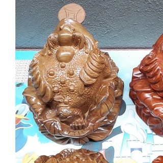 Tượng thiềm thừ - cóc gỗ bách xanh