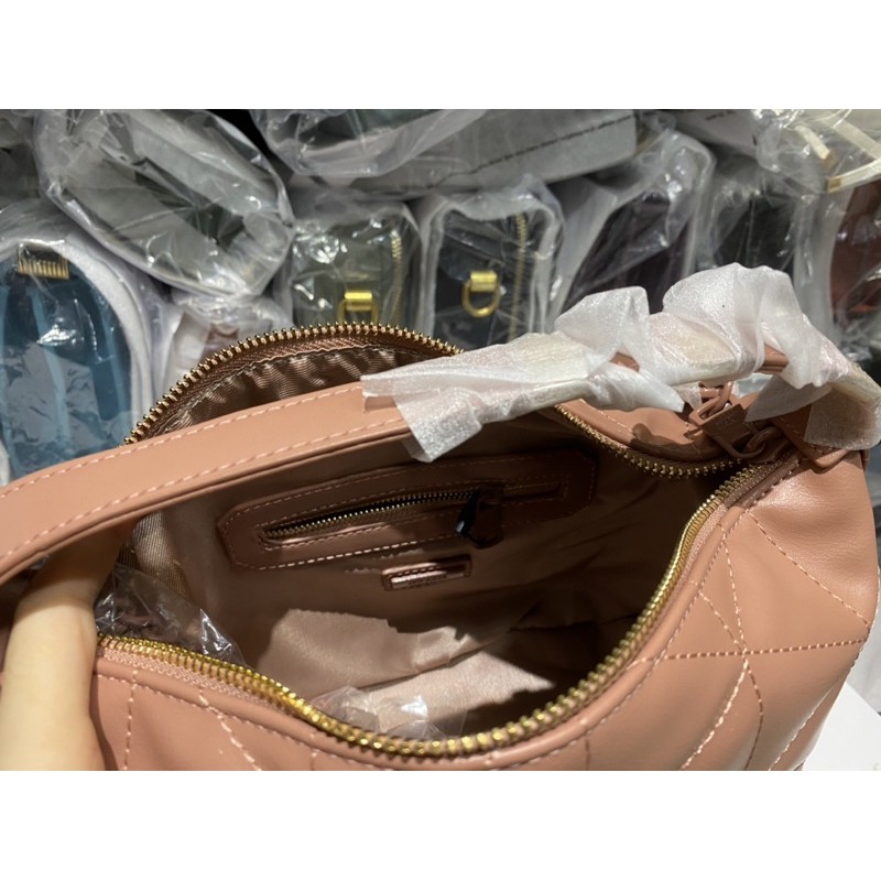𝐓𝐮́𝐢 𝐋𝐲𝐧 tay cầm TRINITY HANDBAGS- 𝐌𝐚̂̃𝐮 𝐦𝐨̛́𝐢