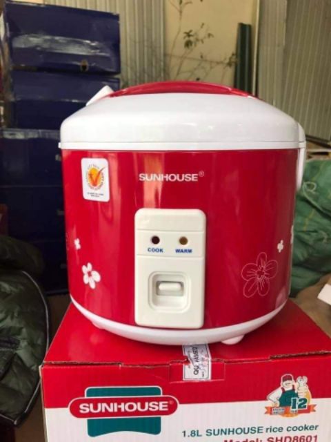 NỒI CƠM ĐIỆN 1.8l SUNHOUSE SHD8601( BH 12 THÁNG)
