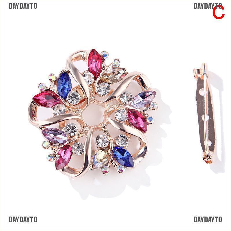 Ghim Cài Áo Hình Vòng Hoa Đính Đá Nhiều Màu Thời Trang