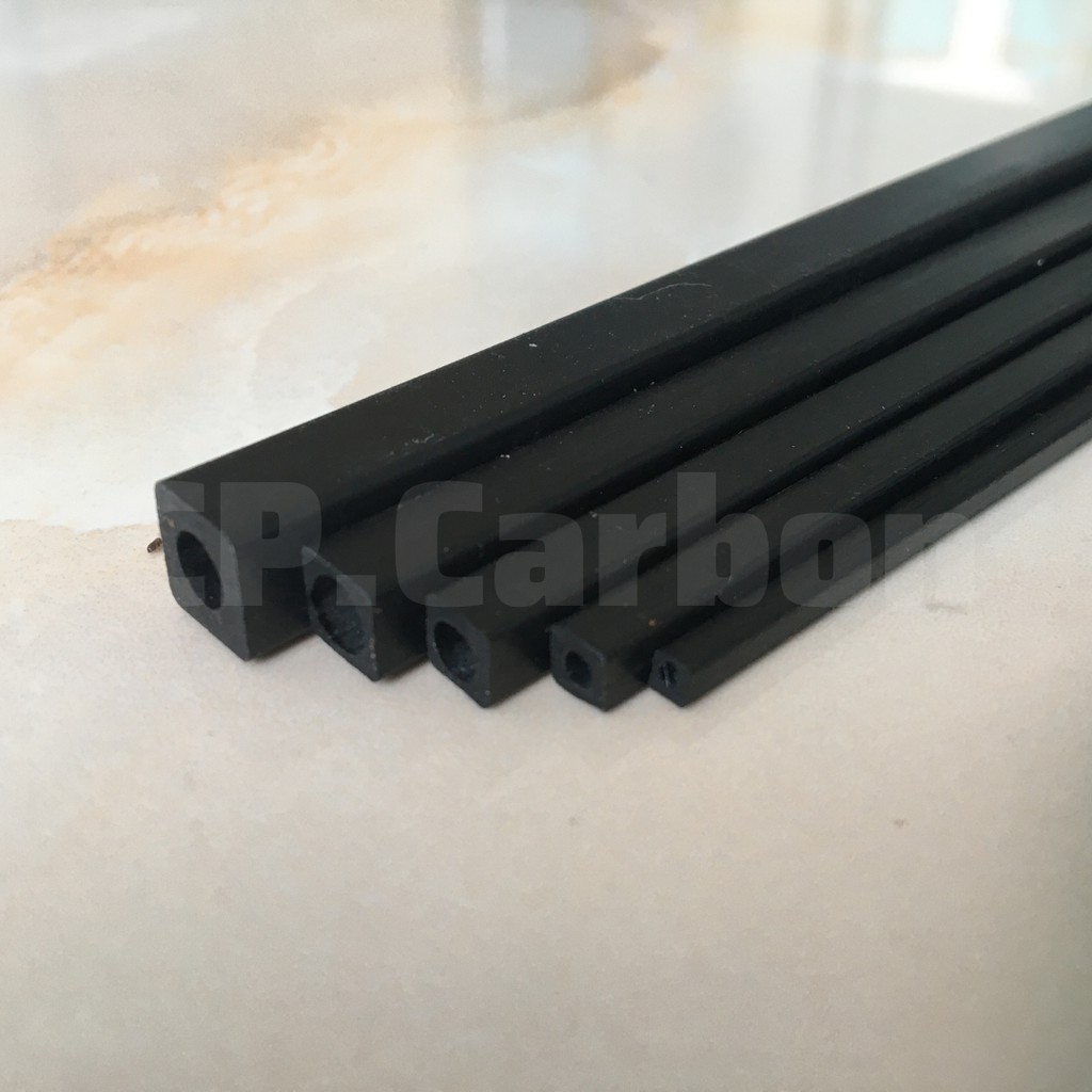 Ống carbon fiber vuông 2.5mm/ 4mm/ 5mm/ 6mm/ 8mm dài 1 mét lõi tròn