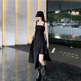 Váy hai dây lệch tà