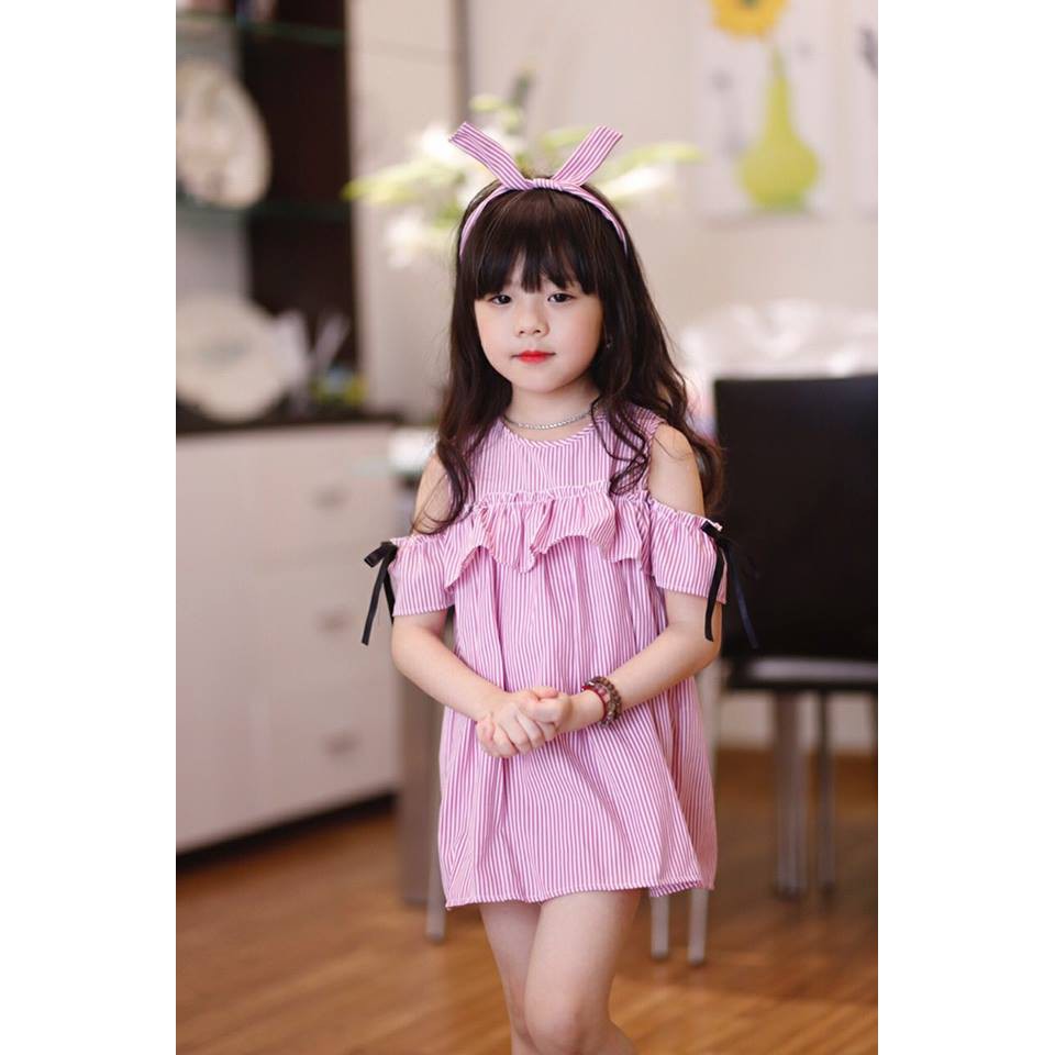 Váy thô kẻ hở vai