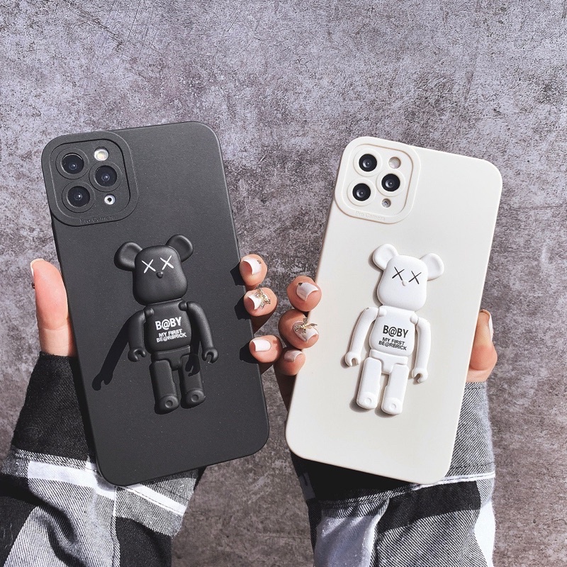 Ốp Lưng Basic Camera Nổi - Mẫu BE@R BRICK ( Kèm Giá Đỡ Hình Gấu )