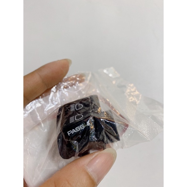 Nút công tắc Passing SH nhấp nháy đèn, đá đèn tặng kèm giắc