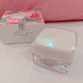 Kem face cao cấp silky
