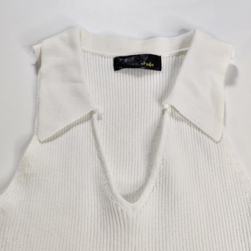 Áo croptop dệt kim cổ Polo tim