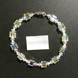 Vòng tay Pha lê Swarovski vuông 6li chính hãng