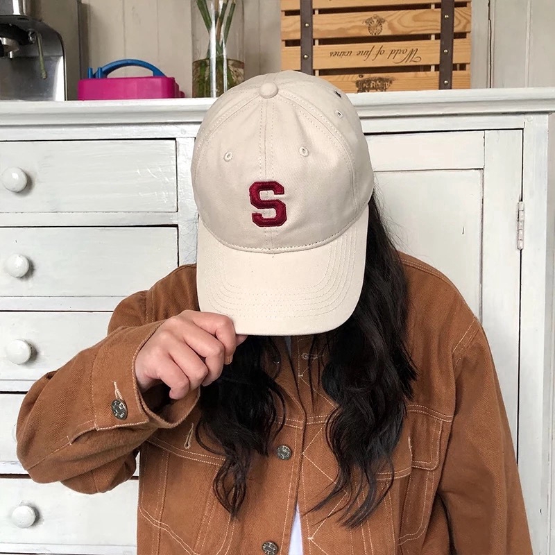 Fashionable and classic style cap for both men and women