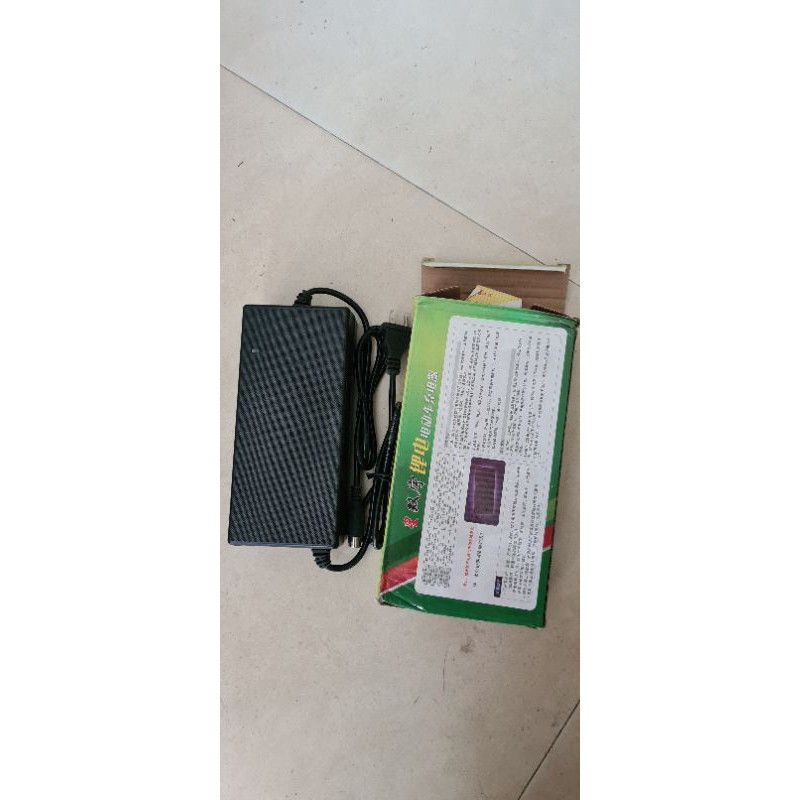 sạc pin lithium cho pin xe đạp điện. 36v/10AH, 48v/12AH