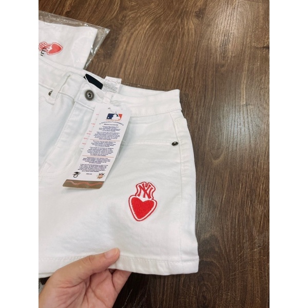 Quần short jean trắng co giãn