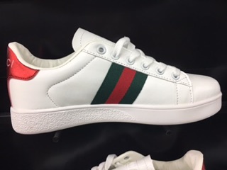 Giày gucci hình hổ