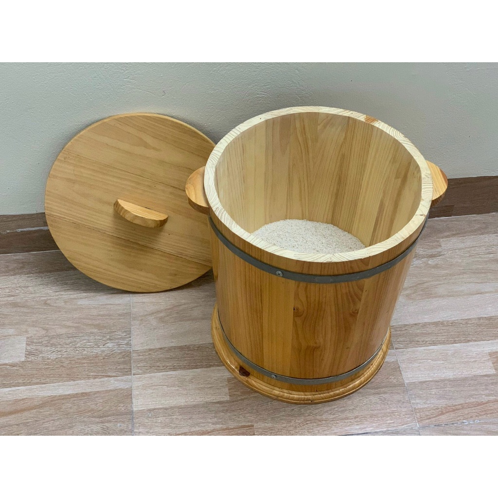 Thùng gỗ đựng gạo 20kg có nắp đậy thiết kế đơn giản, sạch sẽ, tiện dụng