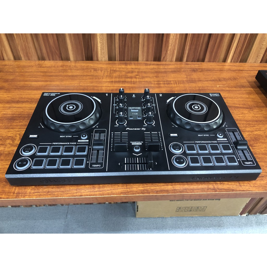 Bàn DJ Pioneer DDJ200