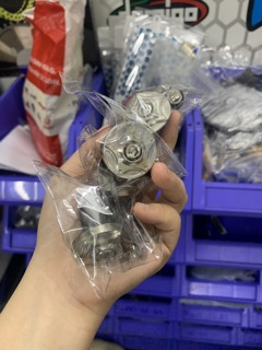 Gù xe máy cnc mẫu Gr5