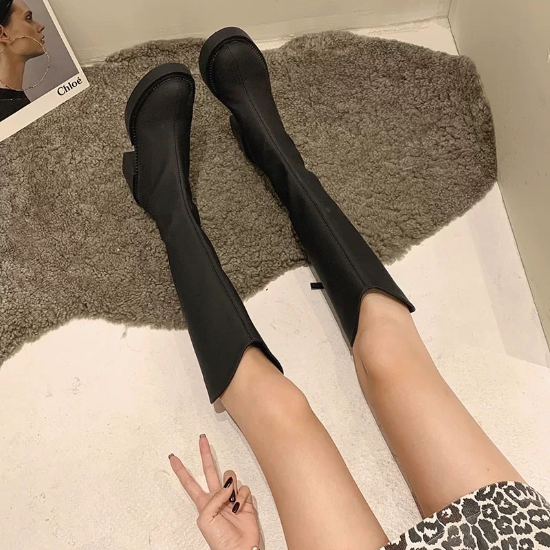 Giày boots nữ da lì cao cổ chữ V đế ulzzang