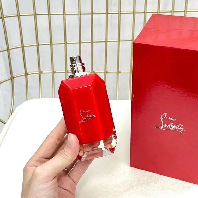 Nước hoa CHRISTIAN LOUBOUTIN chiết xuất cà rốt/ cà rốt/ cà rốt may mắn 90ml