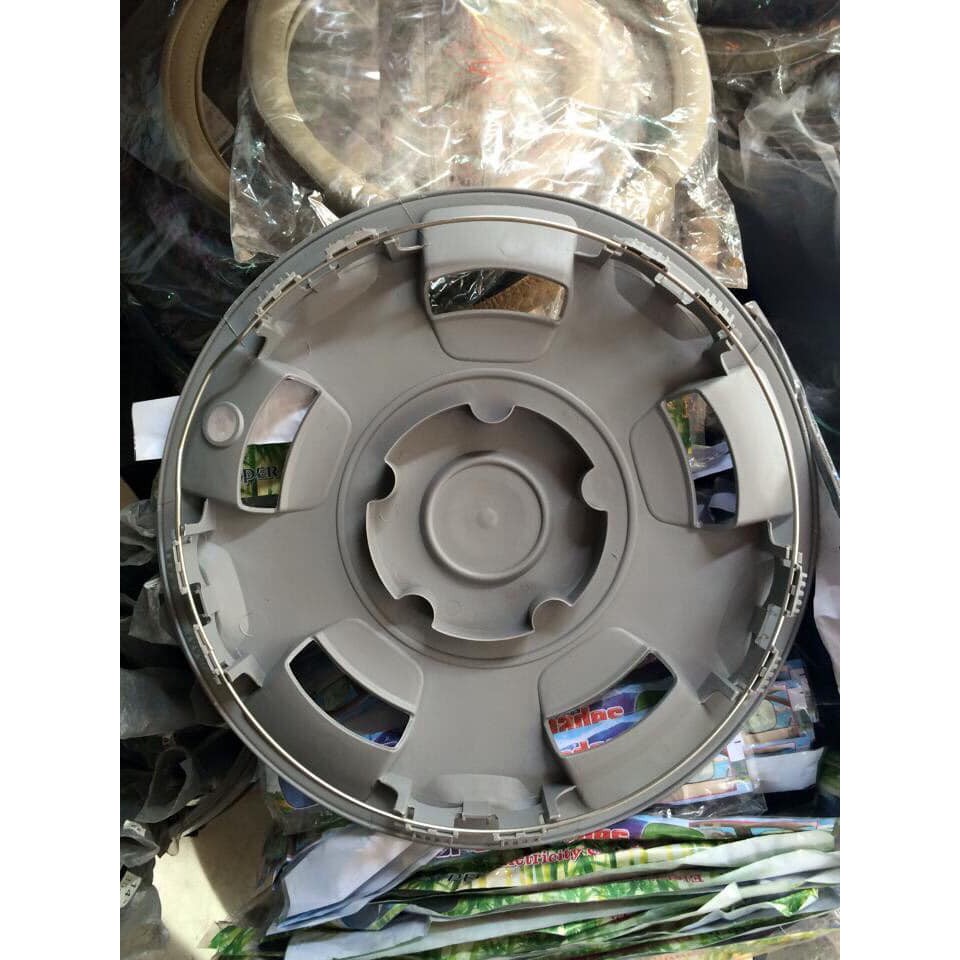 Ốp Mâm Lazang Cho Xe Ford Transit, Ford Mondeo - Thiết Kế 16inch Màu Bạc